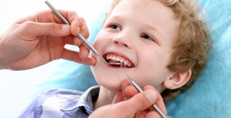 سن مراقبت از دندان کودکان