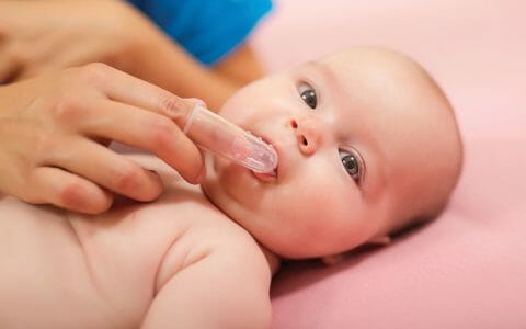 مسواک زدن از نوزادی